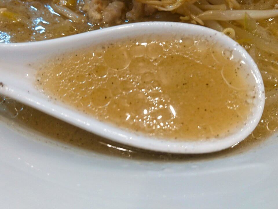 八乃木　みそラーメン　スープ