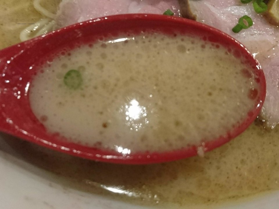 Ramen Stop Bon　魚介豚骨ら～麺　スープ