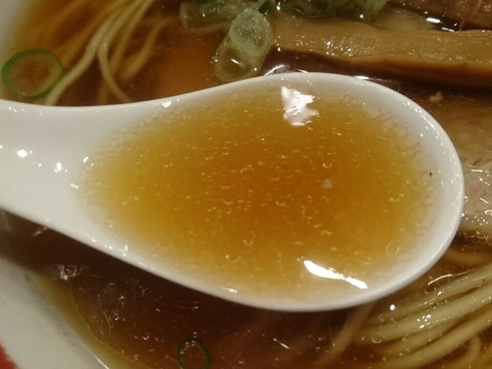 麺処 まるは BEYOND　中華そば醤油　スープ