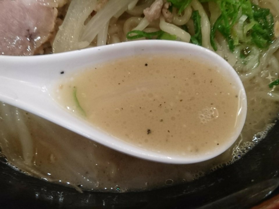 札幌飛燕　我流札幌塩らーめん　スープ