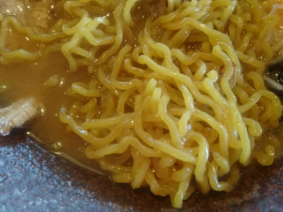 麺屋 雪風 清田店　濃厚味噌らーめん　麺