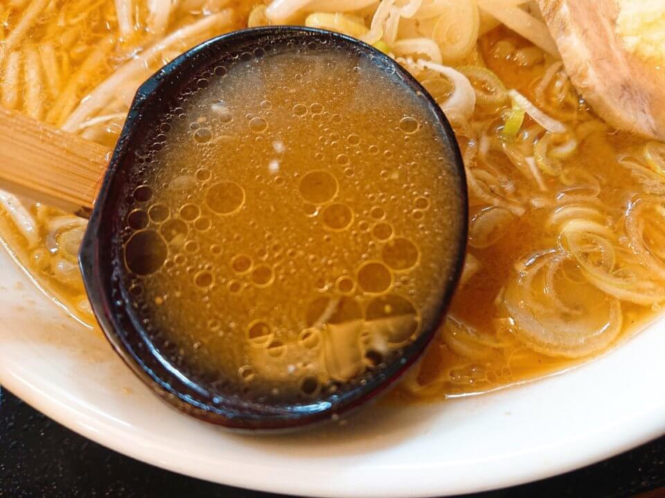 極味噌本舗すすきの店　札幌味噌ラーメン　スープ